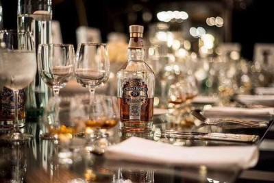 Nhiều đánh giá của khách hàng trên thế giới về Chivas Regal 25